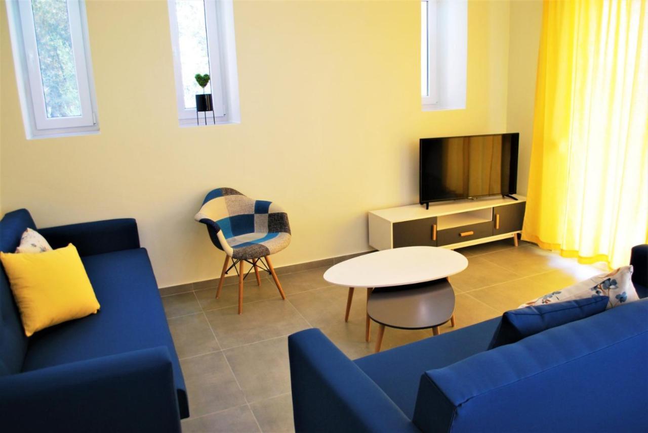 Q Luxury Rooms Paleros Экстерьер фото