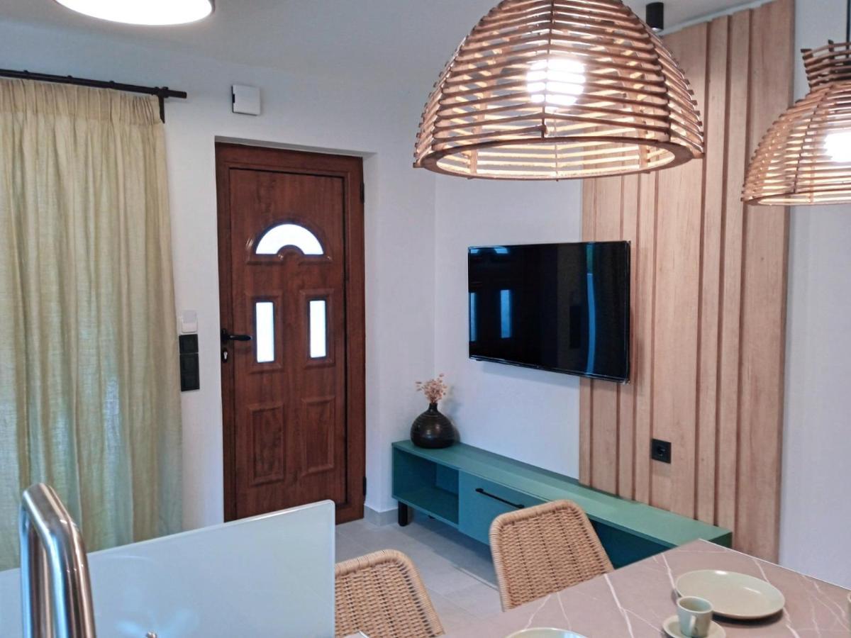 Q Luxury Rooms Paleros Экстерьер фото