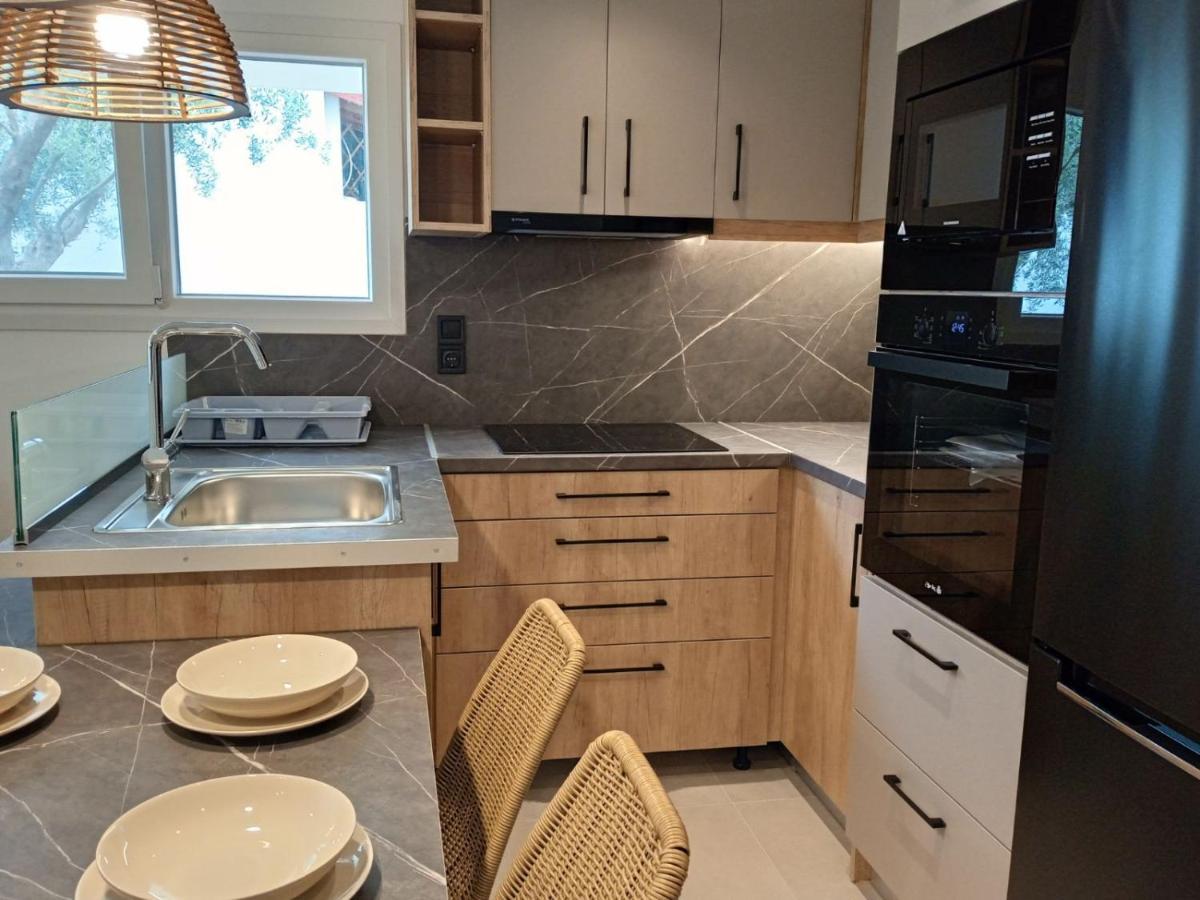 Q Luxury Rooms Paleros Экстерьер фото
